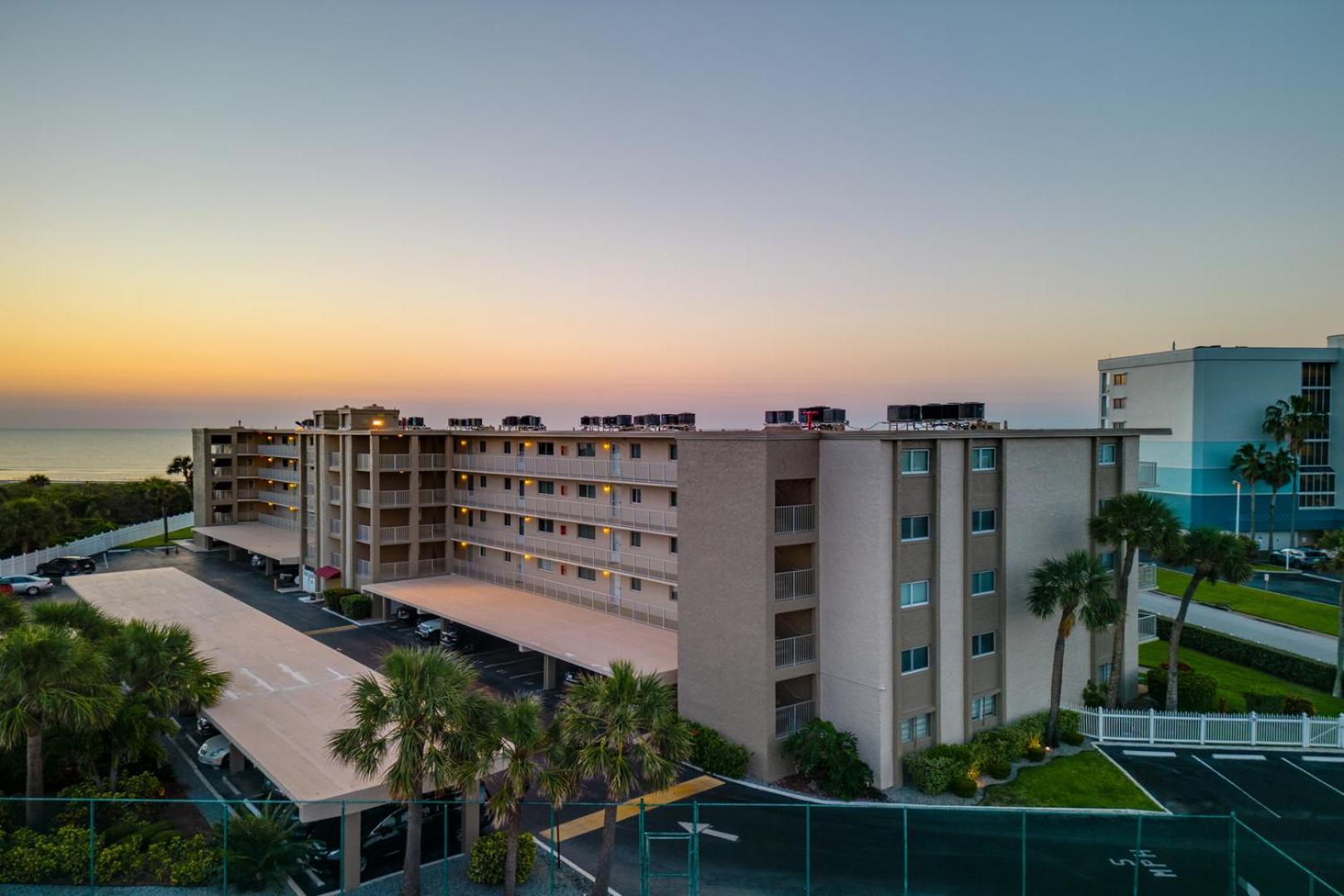 Cocoa Beach Towers Экстерьер фото